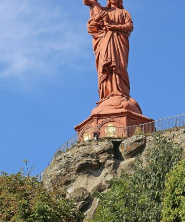 Book a Private Tour Guide in Le Puy