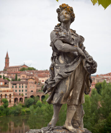 VISIT ALBI