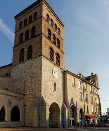 VISIT GRENOBLE