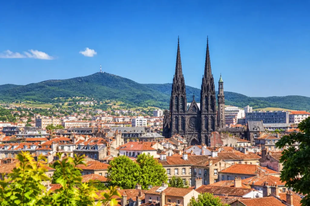 Visit Clermont-Ferrand with a private guide