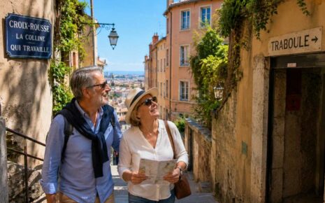 Visit La Croix Rousse with a private guide